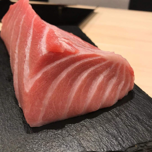 鮨処すずめ